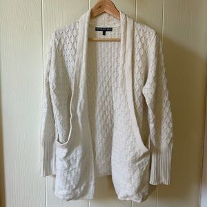 Brixon ivy white sweater with pockets size medium